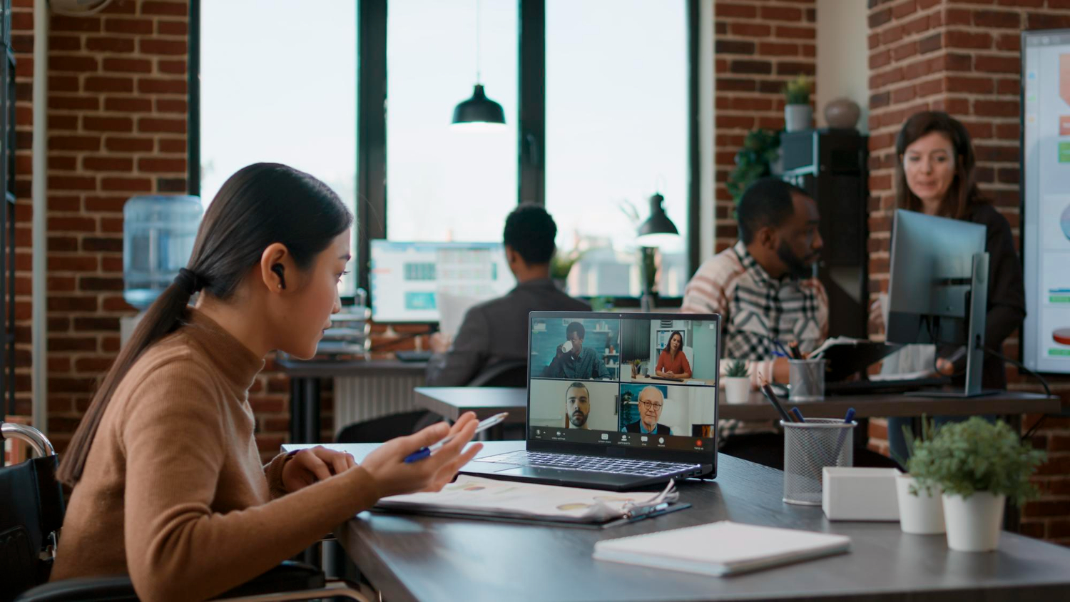 Hybrid Workplace